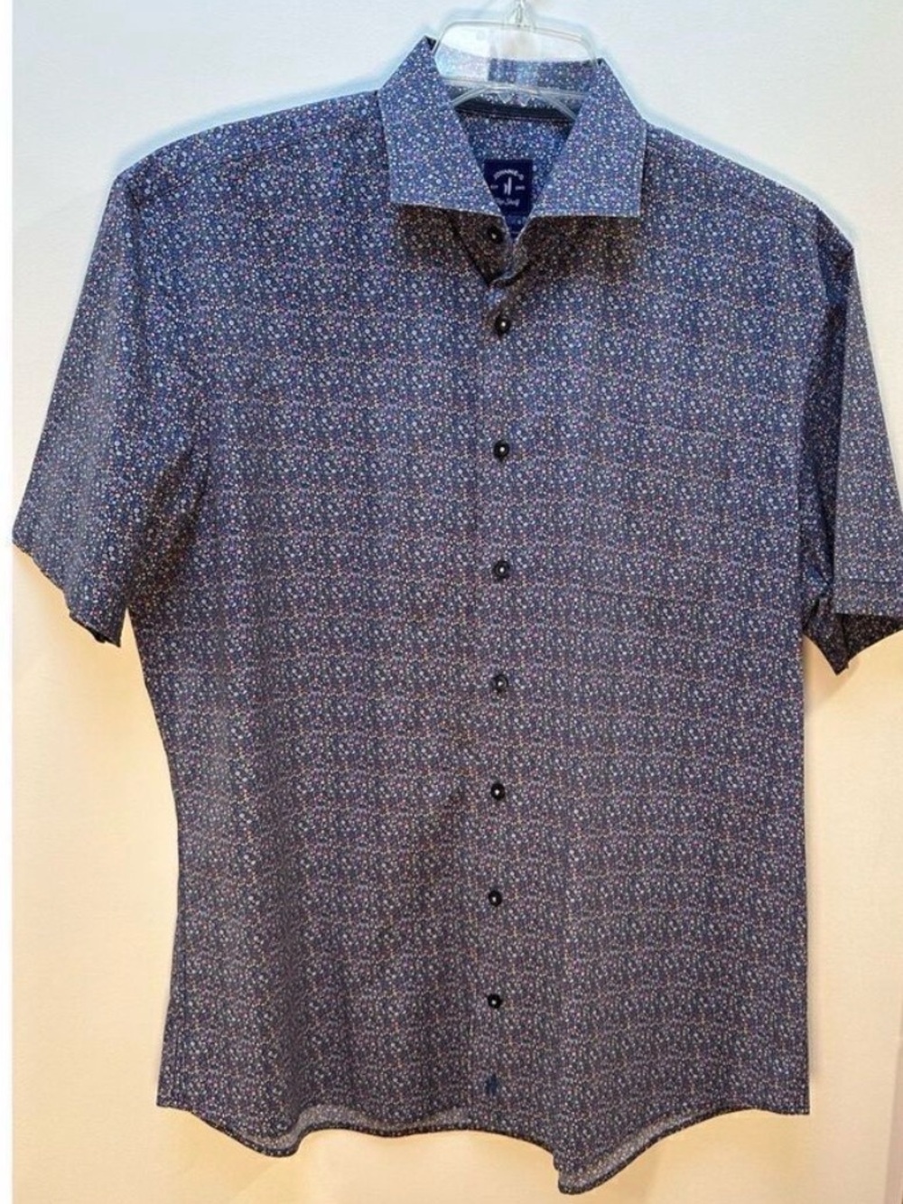Johnnie O lavender floral print button front short sleeve shirt size L  #14-1668